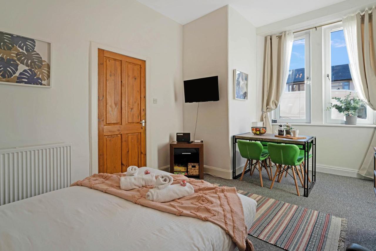 Cozy With Character Logie Green Central Main Door Flat 爱丁堡 外观 照片